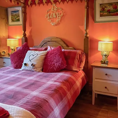 Holiday home Mystified